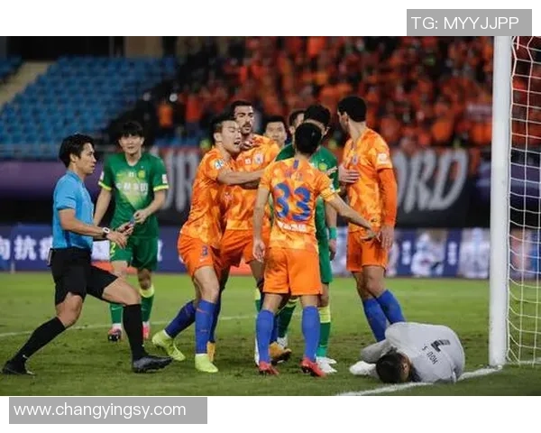 中超精彩对决尤文图斯大胜莱比锡帽子戏法引发争议判罚热议